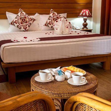 Royal Aykare Lodge Баган Екстериор снимка